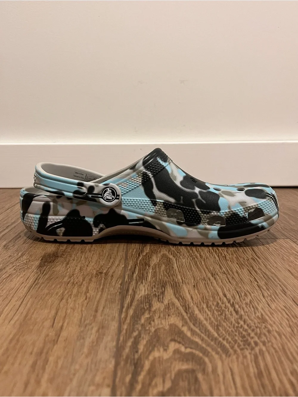 Crocs Classic Clog Marbled Camo Slip-On Comfort Shoes | Men’s 9/Women’s 11